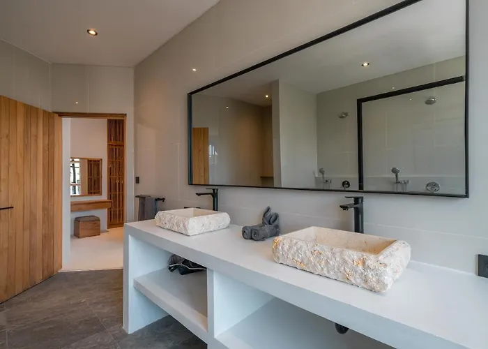 Delight - Brand New 5br In Villa Canggu (Bali)
