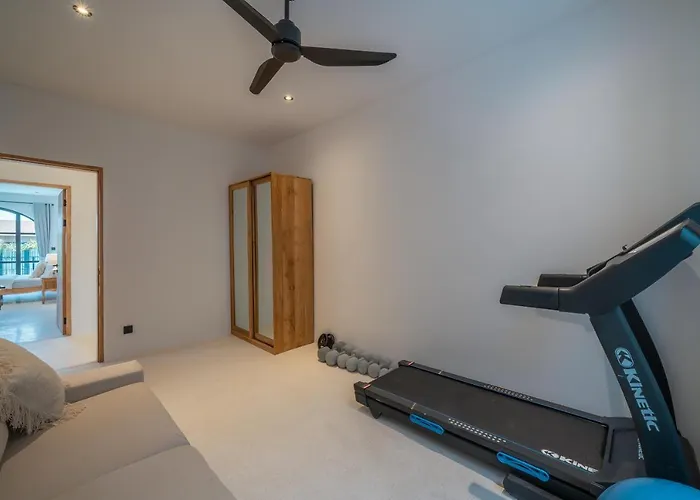 Delight - Brand New 5br In Villa *