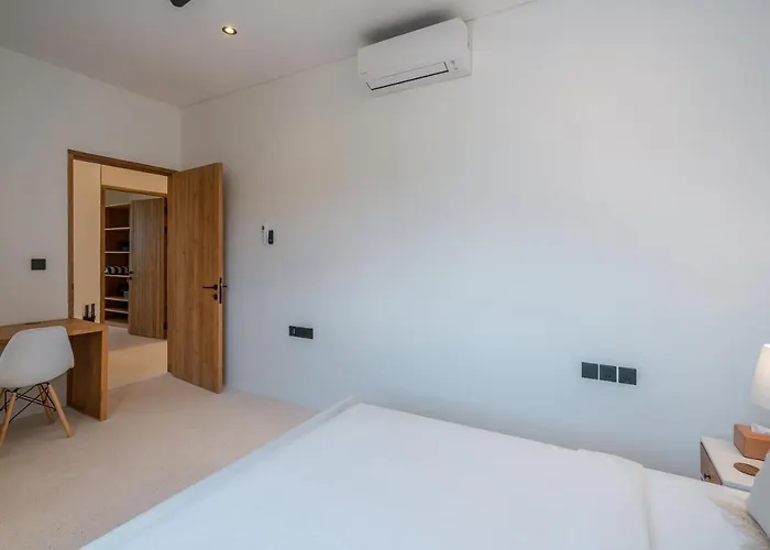 Delight - Brand New 5br In * Canggu (Bali)