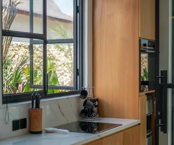 Delight - Brand New 5br In Canggu (Bali)